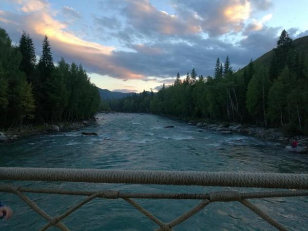 大美新疆八月全程遊記7：禾木印象-上（禾木橋、小木屋，下冰雹）