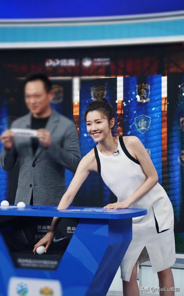 劉語熙爽朗的性格，太適合當主持人了，主持界的女神