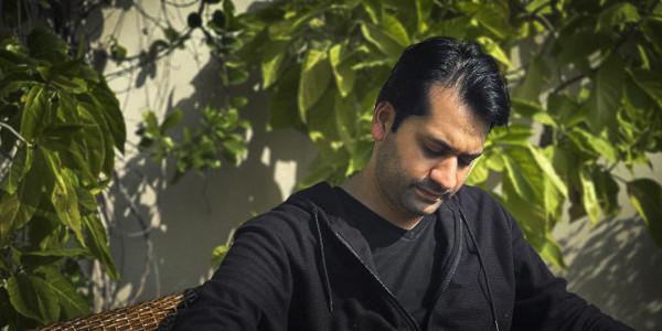 外國小哥拒絕給FBI當線人，從此被親友當空氣，生活成了無形地獄