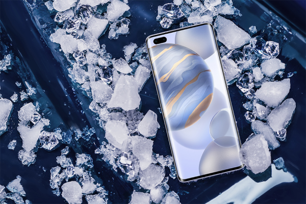 榮耀30 Pro上市一年半價格無比堅挺：3999元還值得買嗎？