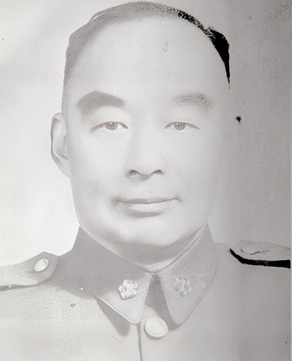 孔令俊招親:梳著大背頭、穿旗袍搭高跟鞋約會胡宗南,結果如何? 孔令俊招親:梳著大背頭、穿旗袍搭高跟鞋約會胡宗南,結果如何?