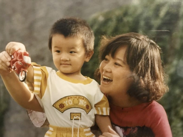 方青卓:奪趙本山熒幕初吻,偷戶口本二婚嫁給沈小萌,如今怎樣了 方青卓:奪趙本山熒幕初吻,偷戶口本二婚嫁給沈小萌,如今怎樣了