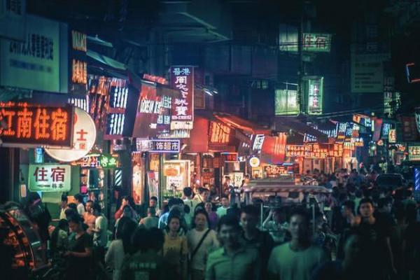 1997年,江西悍匪萬光旭,一人對戰37名軍警2小時,後被當場射殺 1997年,江西悍匪萬光旭,一人對戰37名軍警2小時,後被當場射殺