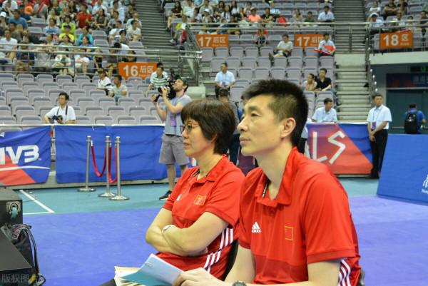 體壇綜述 &vert;中國女足包機出征亞洲盃，周琦不滿女記者地域歧視