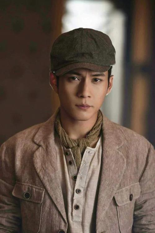 六位“硬漢”接班人,個個陽剛之氣十足,不再油頭粉面,濃妝淡抹 六位“硬漢”接班人,個個陽剛之氣十足,不再油頭粉面,濃妝淡抹