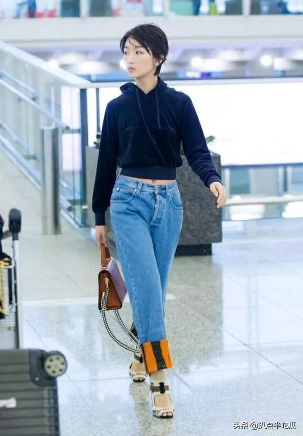 從“小黃鴨”到“時髦精”:周冬雨的10年鉅變,不靠整容靠什麼? 從“小黃鴨”到“時髦精”:周冬雨的10年鉅變,不靠整容靠什麼?