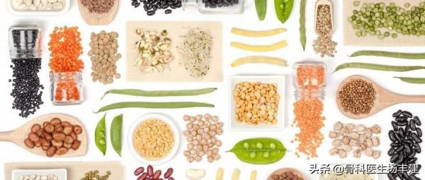 60歲後如何養護骨骼？醫生提醒：切記躲開這3個誤區