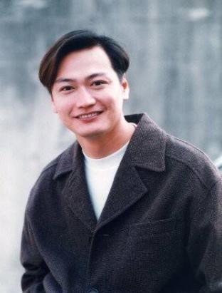 從紅極一時到如今的慘狀究竟為何?3位年過半百tvb男星露天商演 從紅極一時到如今的慘狀究竟為何?3位年過半百tvb男星露天商演