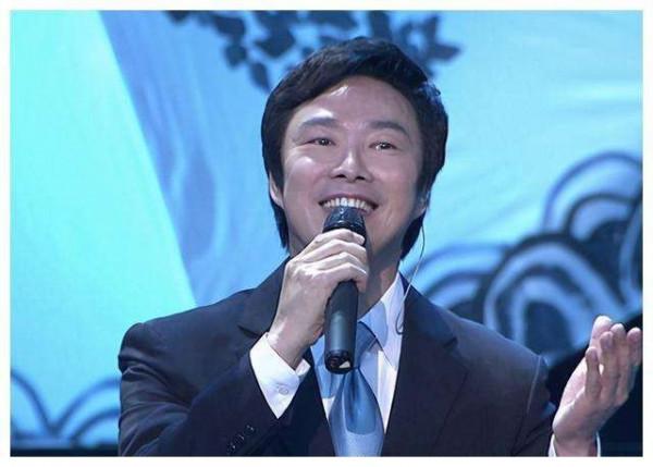 9位暫別春晚的明星，有人&OpenCurlyDoubleQuote;沒文化&rdquo;寫不出新歌，有人當全職太太