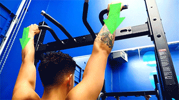 4步帶你從0開始、最快速地拉起第1個「引體向上」