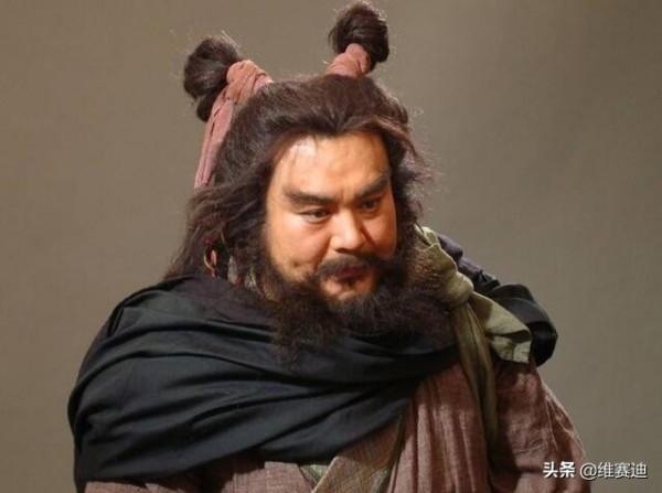 新老兩版《水滸》的李逵,一個是天殺星,另一個是天傻星 新老兩版《水滸》的李逵,一個是天殺星,另一個是天傻星