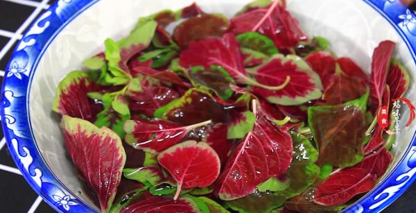 進入末伏，遇見這菜別手軟，鐵含量豐富，簡單一做，嫩滑又解暑