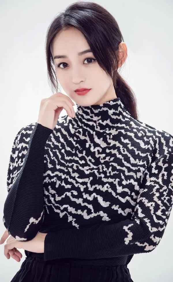 高畫質桌布|何泓姍美圖欣賞 高畫質桌布|何泓姍美圖欣賞