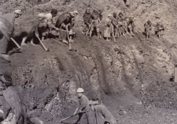 抗戰時期種田的農民，生活相對要好？原來前3年和後5年有天壤之別