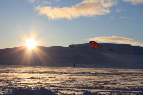 時間只是幻覺，一切都是被設計好的，愛因斯坦如何解釋？