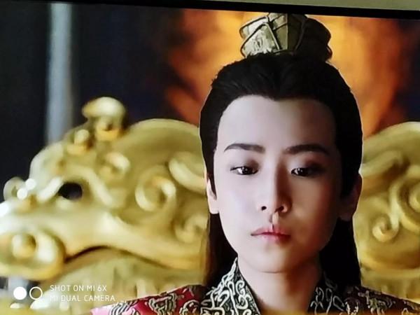 我從未見過這麼離譜的妝發