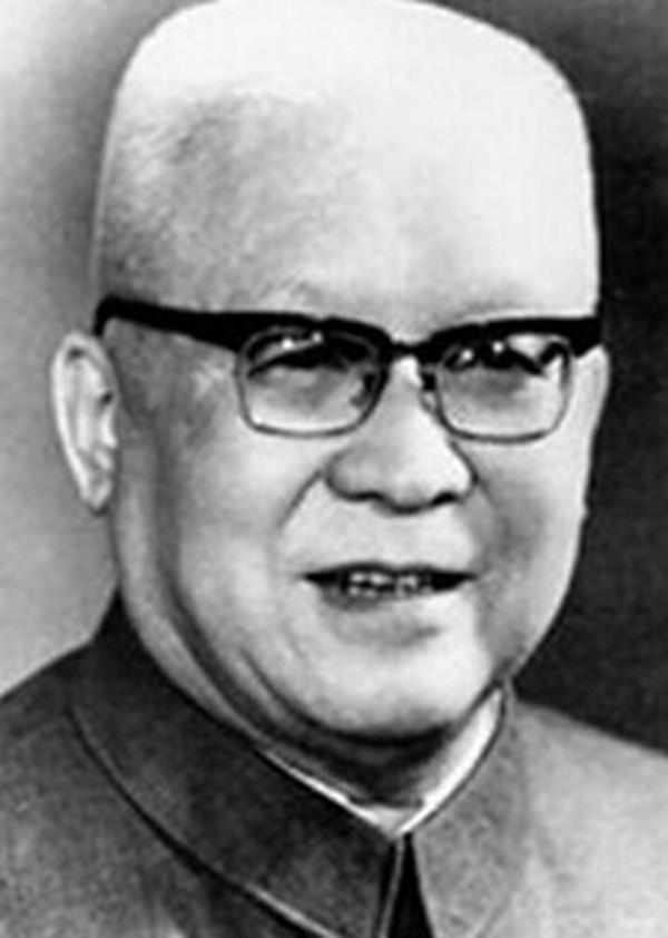 蘭州軍區的第二任政委，被關押8年後復出，晚年官至副國級