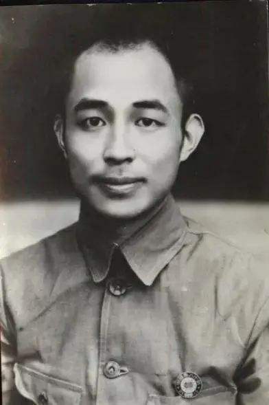 老同學向毛主席求助,主席不僅親筆回信,還給了300元救助款 老同學向毛主席求助,主席不僅親筆回信,還給了300元救助款