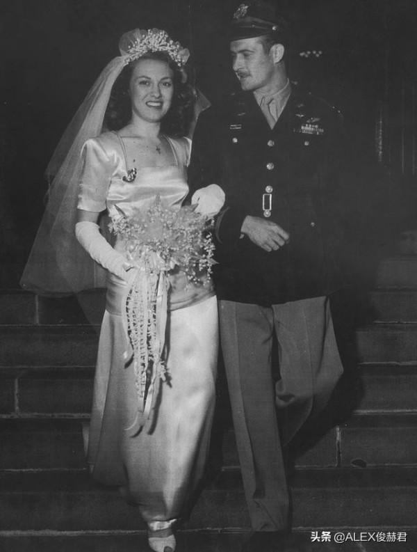 二戰最特別的王牌飛行員:擊落過美日德意四國飛機 二戰最特別的王牌飛行員:擊落過美日德意四國飛機