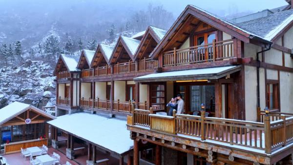 乘著冬奧東風，共赴一場沉浸式的冰雪度假遊