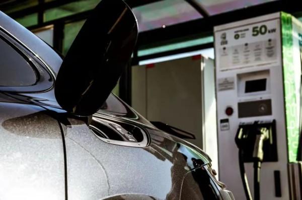 燃油車已死？想多了