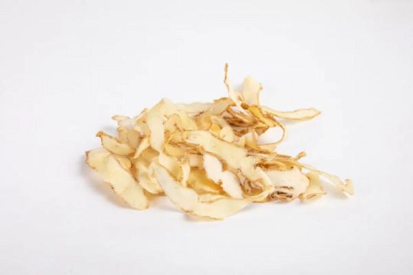 玉竹又名葳蕤，具有養陰潤燥之效，還能潤澤肌膚