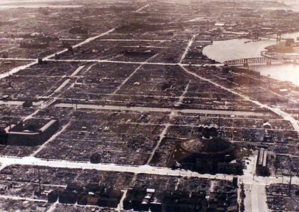 1945年李梅火攻,美國最瘋狂的軍事行動,徹底摧毀了日本工業 1945年李梅火攻,美國最瘋狂的軍事行動,徹底摧毀了日本工業