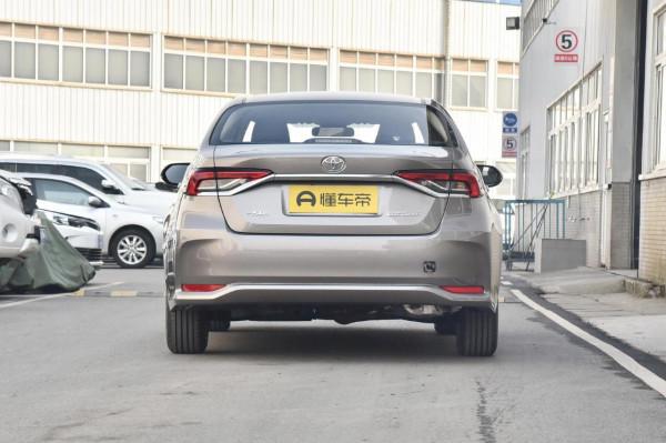 卡羅拉後霧燈只亮一個,屬於正常情況,但這些資訊車主必須要清楚 卡羅拉後霧燈只亮一個,屬於正常情況,但這些資訊車主必須要清楚