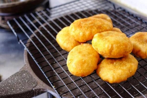 大年初六，老習俗要吃油炸糕，教你傳統做法，好做好吃，外酥裡糯