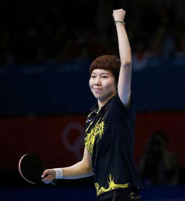 大滿貫李曉霞退役後，創立“霞旅”計劃，在青少年中積極推廣國球