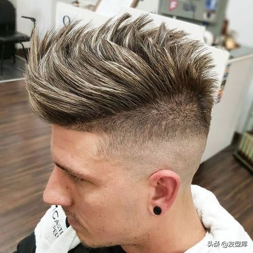 微卷 輕燙 側背頭 紋理燙 漸變 寸頭 丸子頭 二分頭 一次看男士髮型案例 微卷 輕燙 側背頭 紋理燙 漸變 寸頭 丸子頭 二分頭 一次看男士髮型案例