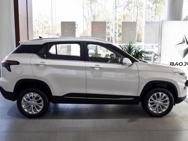 價格極低油耗低，高配置SUV靈活方便還實用，實拍寶駿510