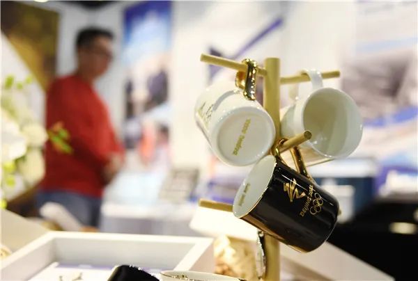 北京冬奧腳步臨近：紀念品今日上新 測試賽即將來襲