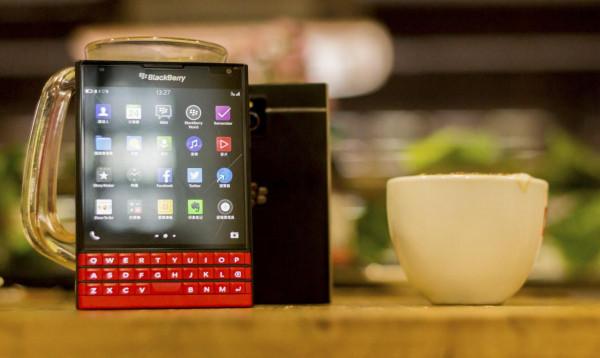 黑莓手機熱門機型展示介紹（KEY2, PASSPORT, Q20...）