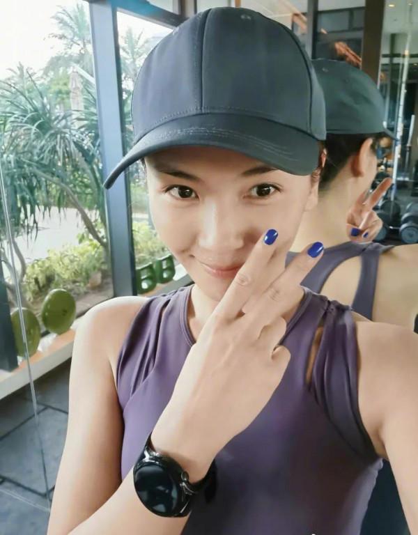 劉濤素顏健身照