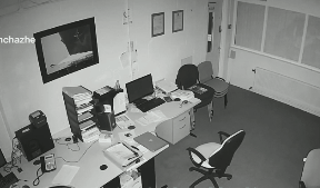 你是不是也只關電腦主機不關電源？