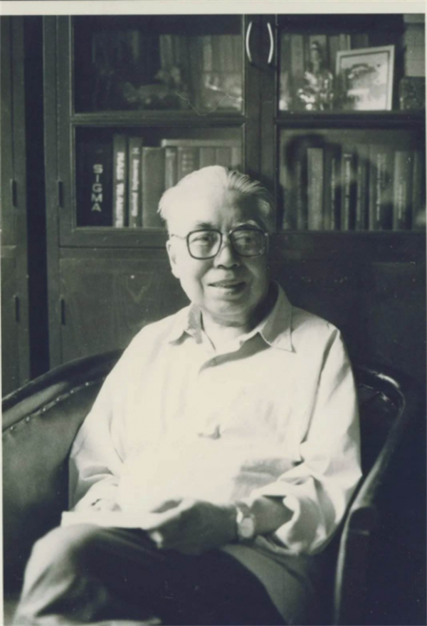 被紅軍活捉的張輝瓚，三位部下成將軍，三名子女解放後功成名就