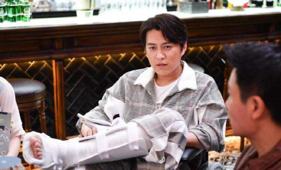 同樣演“胡八一”，陳坤、靳東、潘粵明放在一起看，差別就出來了