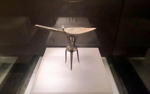 中國商周時期的青銅器美輪美奐，可冶煉青銅技術居然來自於西方？