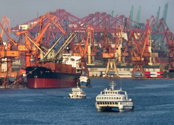 溫鐵軍：中國崛起不易，不斷被美國“吸血”，像頭牛被扒了兩張皮