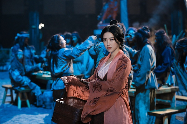 “微笑唇女星”0演技？有人面癱嚇人，有人卻成個人特色？