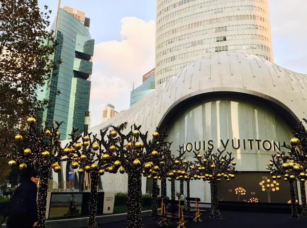 大溫華人哭了!1月1日開徵新稅 貴到能給房子首付了 大溫華人哭了!1月1日開徵新稅 貴到能給房子首付了