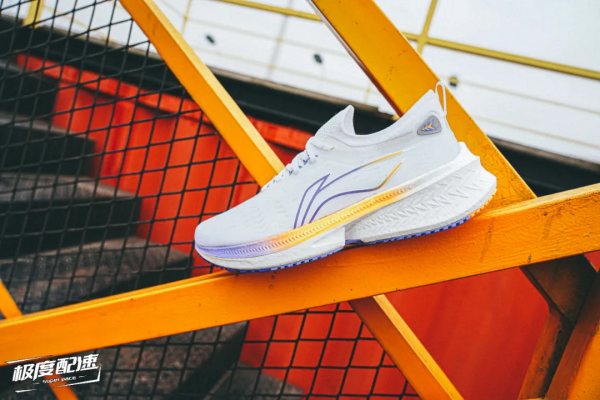 奔跑中的維他命！李寧跑鞋全矩陣解析