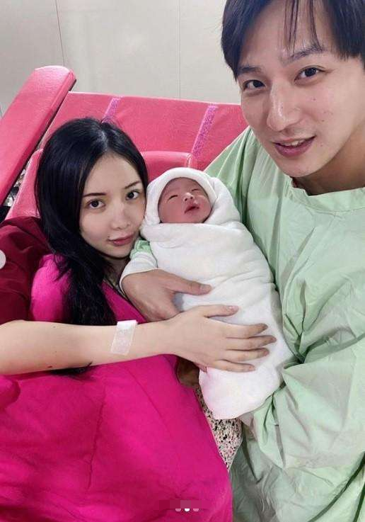 恭喜!36歲男星意外迎二胎,妻子懷孕已6個月,大兒子還不滿1歲 恭喜!36歲男星意外迎二胎,妻子懷孕已6個月,大兒子還不滿1歲