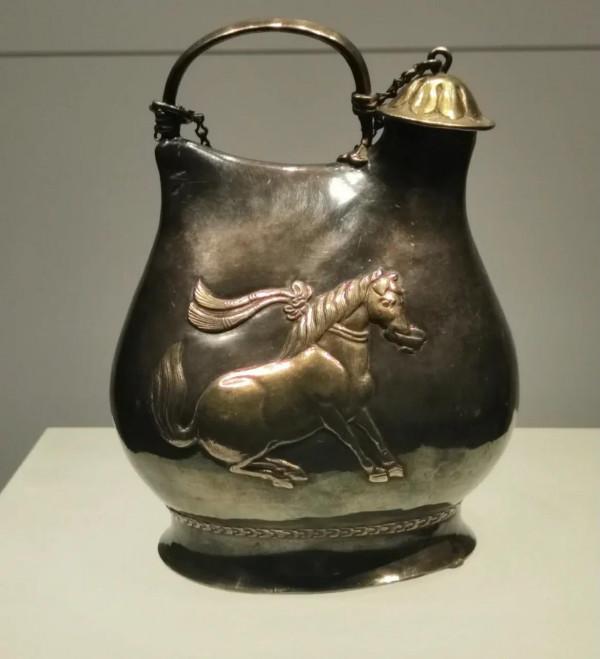 陝西曆史博物館有多牛?195件永久禁止出境展覽的文物,它就有9件 陝西曆史博物館有多牛?195件永久禁止出境展覽的文物,它就有9件