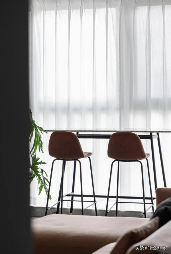 147㎡現代簡約風,黑白灰的極簡風格,裝出高階範,太有格調了 147㎡現代簡約風,黑白灰的極簡風格,裝出高階範,太有格調了