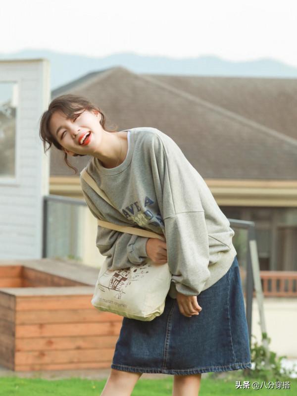 小個子女生秋天怎麼穿？看看這些顯高顯瘦的小技巧，實用又日常