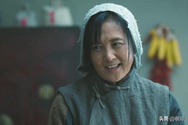 功勳第五單元中的配角:王菁華曾紅極一時,胡琳娜是丁嘉麗的女兒 功勳第五單元中的配角:王菁華曾紅極一時,胡琳娜是丁嘉麗的女兒