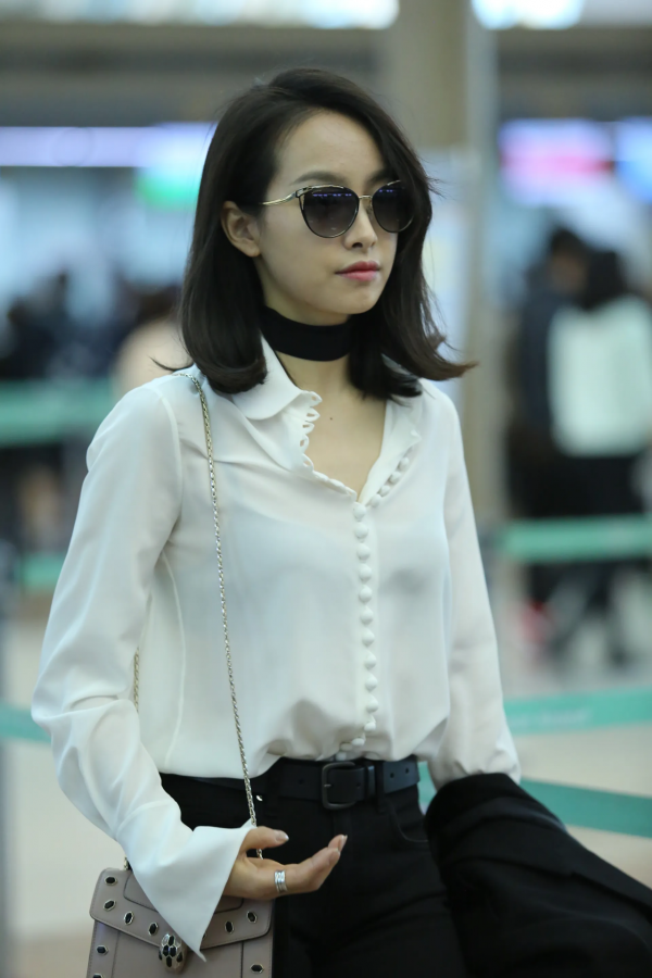 宋茜紅毯上班與機場私圖，你更喜歡哪個狀態下的她