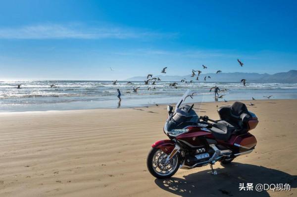 本田金翼2021款DCT版本,六缸水冷動力,舒適性升級支援安卓系統 本田金翼2021款DCT版本,六缸水冷動力,舒適性升級支援安卓系統